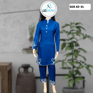 16.png CUTWORK SLEEVES CORD SET